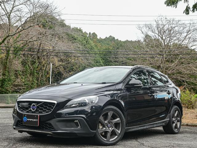 ボルボ V40クロスカントリー T5 4WD AWD 四駆 純正ナビ バックカメラ