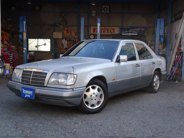 Eクラス E280 リミテッド 禁煙車 レザーシート