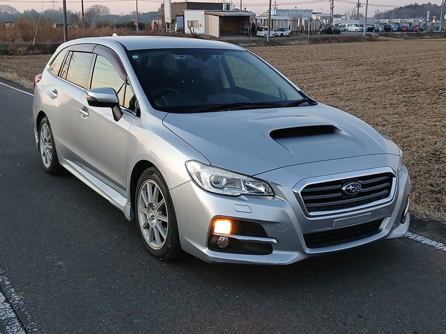 レヴォーグ  レヴォーグ 平成27年6月登録 走行26