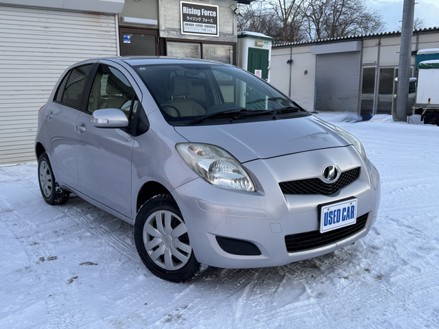 ヴィッツ1.3 F リミテッドII 4WD