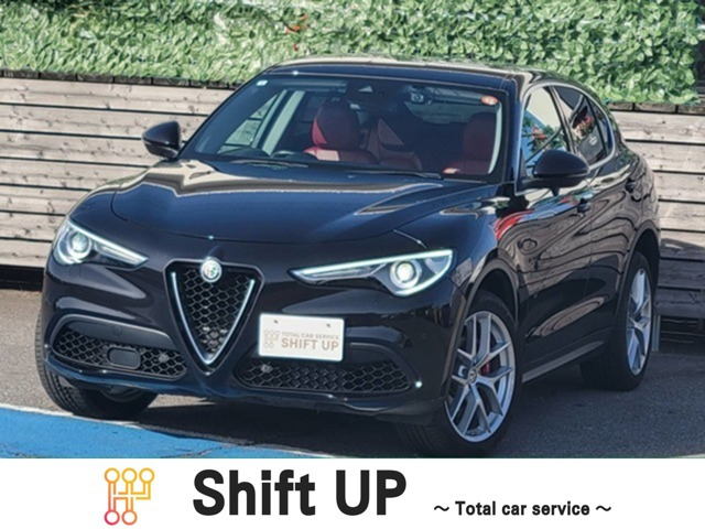 ステルヴィオファースト エディション 4WDアダプティブクルーズコントロール/ブライ