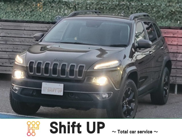 チェロキーウォーリアー 4WDアダプティブクルーズコントロール/ブライ