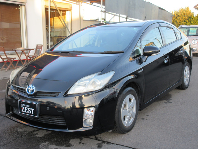 プリウス 1.8 S （DAA-ZVW30）