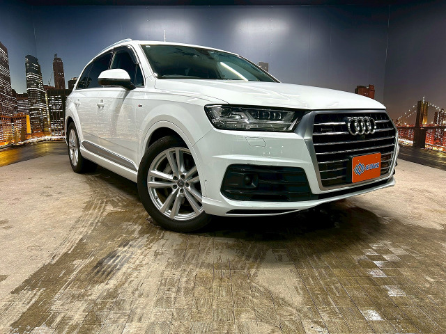 Q72.0 TFSI クワトロ エアサス Sラインパッケージ 4WD