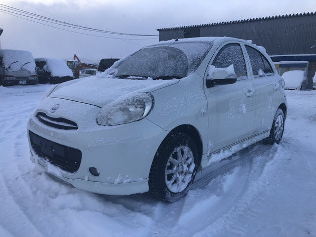 マーチ1.2 12X FOUR 4WDスマートキー/社外ナビ