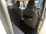 シートバックテーブル付き★