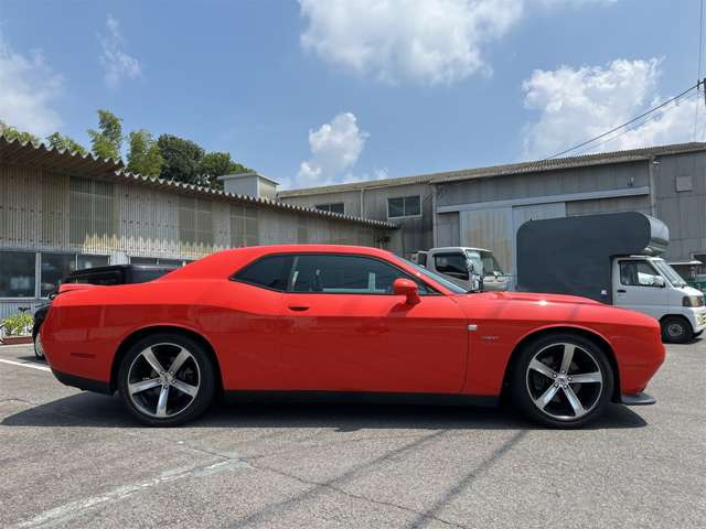 【中古】 おやこでチャレンジ20，000km ダッジ チャレンジャー R/T の中古車詳細 (20,000km, ゴーマンゴー