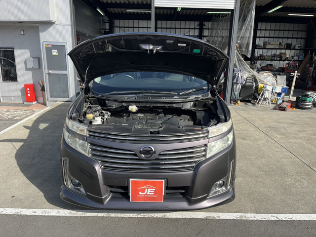日産 エルグランド 2.5 250ハイウェイスター アーバンクロム ニスモ