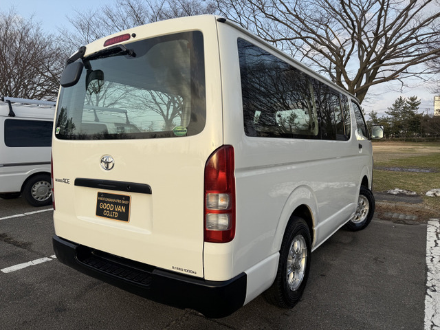 トヨタ ハイエースバン 3.0 DX ロング ディーゼル 4WD 9人乗り ナビ TV