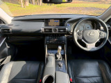 IS 300h バージョンL 純正ナビ 本革シート 自動ブレーキ