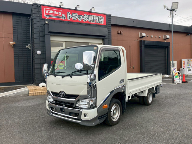 トヨエース  1.25t積・平ボディ・低床・MT5