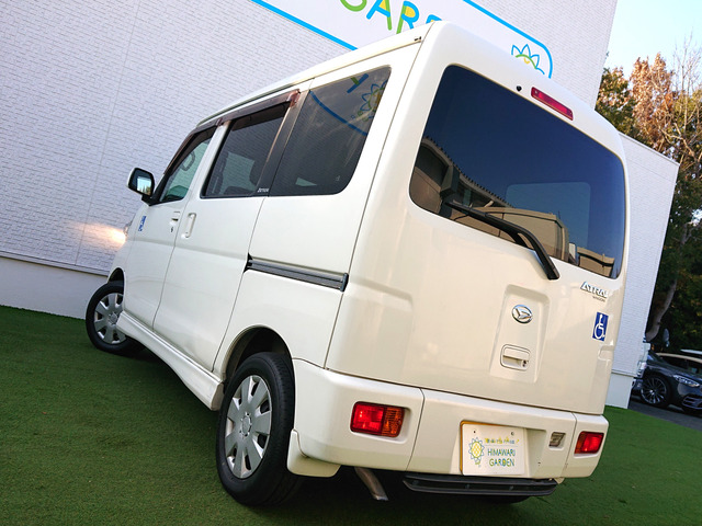 ダイハツ アトレーワゴン ターボ/車椅子1台/リアシート有/5ドア の中古