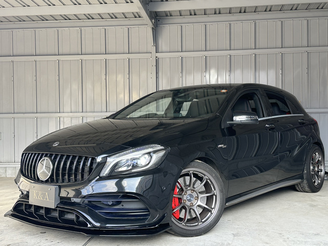 AクラスAMG A45 4マチック 4WD