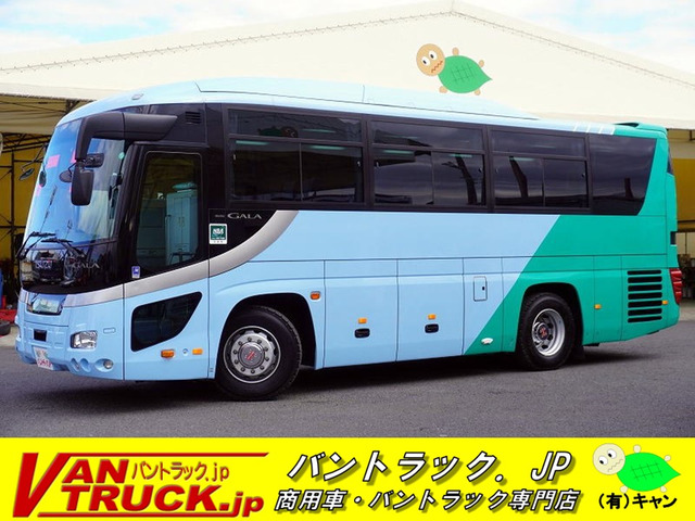 ガーラ  観光バス 29人乗 リア4脚サロンシート