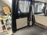 お荷物の若干の使用感はございます