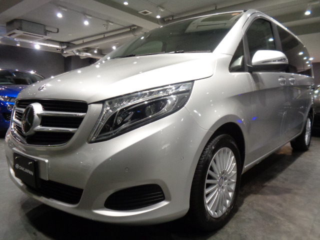 Vクラス V220d 2.2ディーゼルターボエンジン7速パドル