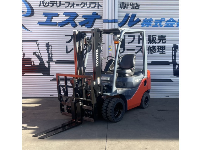 トヨタL&F エンジンフォークリフト 3.0M1.8tヒンジ付