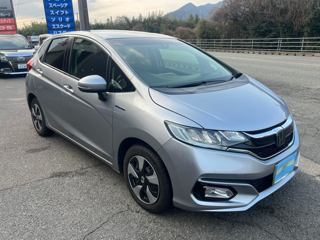 フィット1.5 ハイブリッド F コンフォートエディション