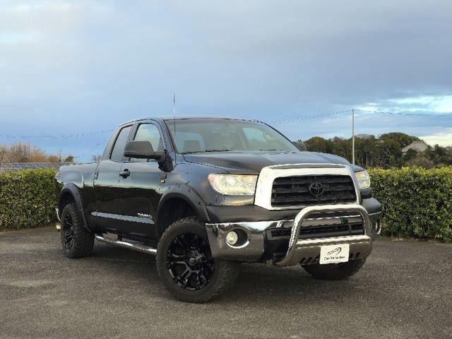 タンドラ ダブルキャブ 4.7 V8 SR5 ギブソンマフラー FUELアルミホイール ナビ テレビ