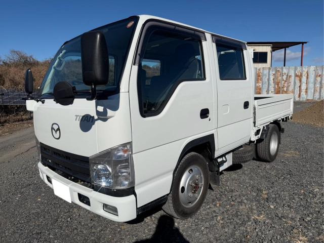 タイタン3.0 ダブルキャブ DX フルワイドロー 4WD車検付き(令和9年1月迄) 積載1.5t