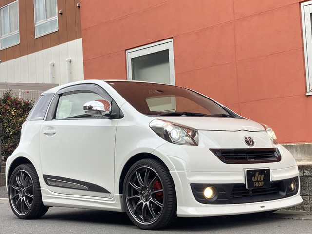 トヨタ iQ