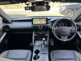 IS 300h Fスポーツ 黒革シート・3眼LED・禁煙車