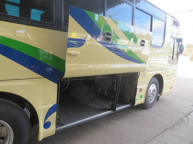 いすゞ ガーラ 観光バス 42人乗り 貫通トランク の中古車詳細 (改ざん