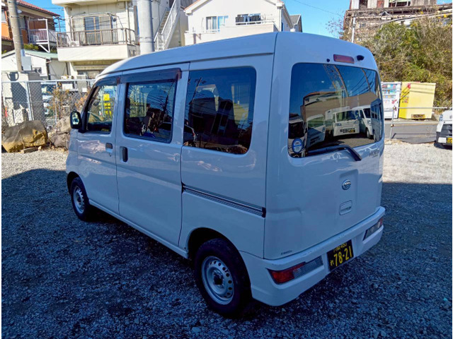 ダイハツ ハイゼットカーゴ デラックス ハイルーフ 黒ナンバー登録OK