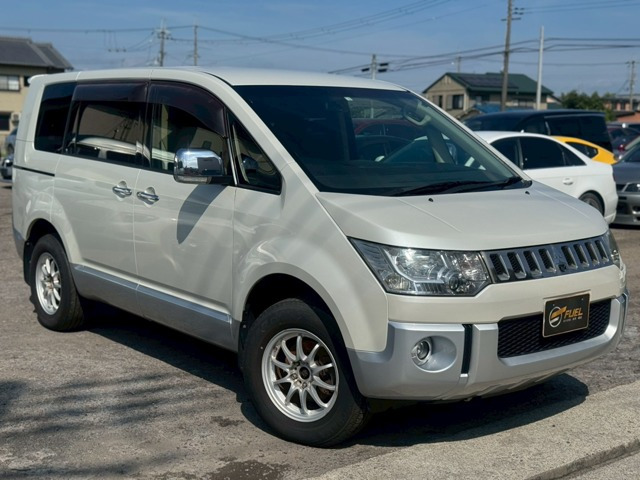 デリカD:5 2.4 シャモニー 4WD ワンオーナー ETC ナビ バックカメラ