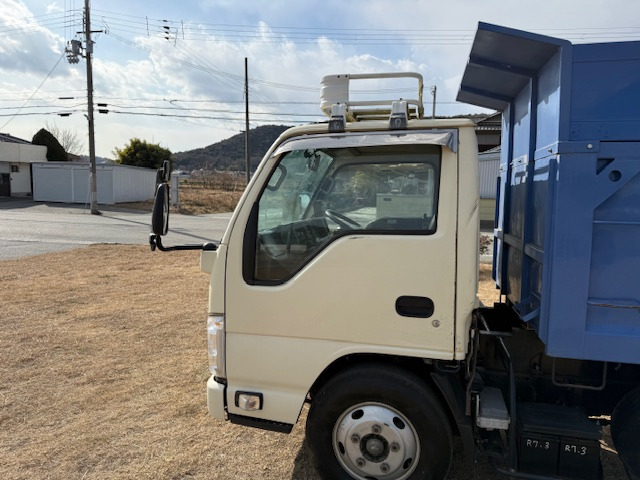 いすゞ エルフ 深ダンプ 6MT 2t の中古車詳細 (233,178km, 黄色タイプ