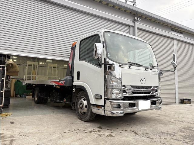 タイタン 車載車 ユニックneo5 ロング (リモコン付属