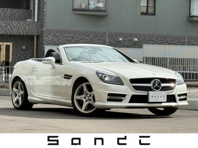 SLKクラスSLK200 エクスクルーシブダイヤモンドホワイト 黒革シート