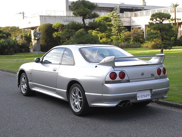 1995 Nissan Skyline GT-R 2.6 V-Spec 4WD NINMO photo 2