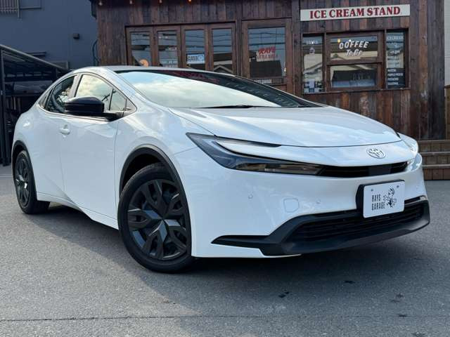 リクエスト品　専用　白色のテセウスモルフォ トヨタ プリウス 1.8 X セーフティーセンス 純正ナビ フルセグ の中古