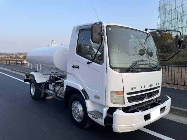 ファイター 散水車 新明和製・散水車/4KL・車検付き