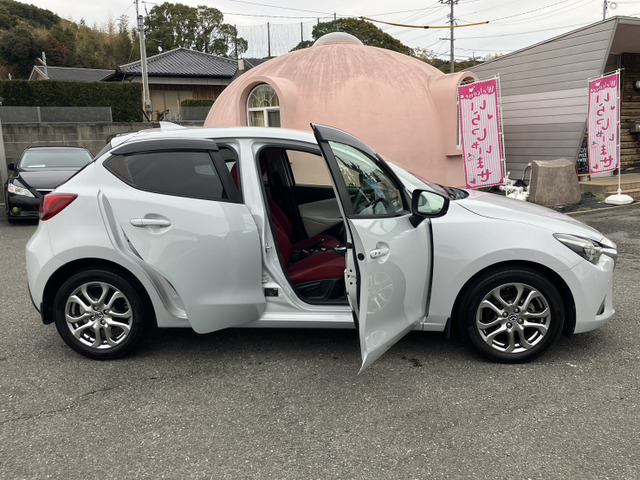 マツダ デミオ 1.5 XD ノーブル クリムゾン ナビ フルセグ Aビュー LED