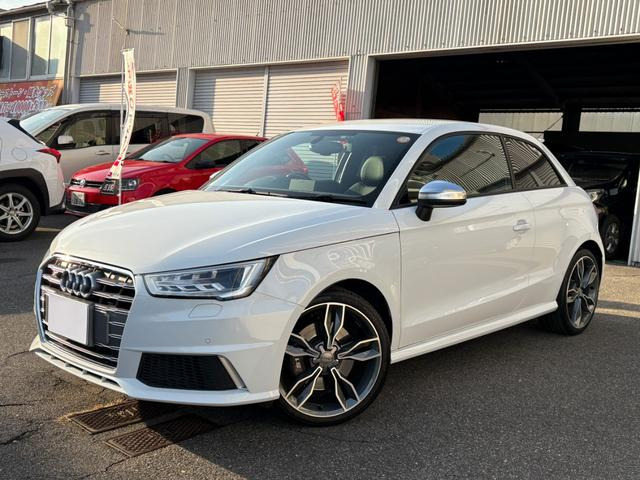 S1 2.0 4WD 直4ターボ 6MT 231馬力370Nm