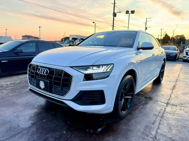 Q855 TFSI クワトロ 4WDサンルーフ/ACC/FCW