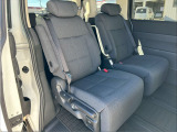 後部座席もゆったりと余裕があります!!
