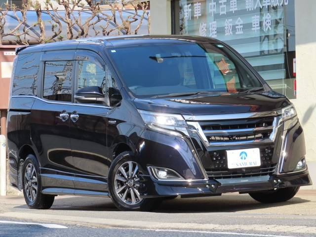 エスクァイアハイブリッド 1.8 Gi プレミアムパッケージ ブラックテイラード 1オーナ...