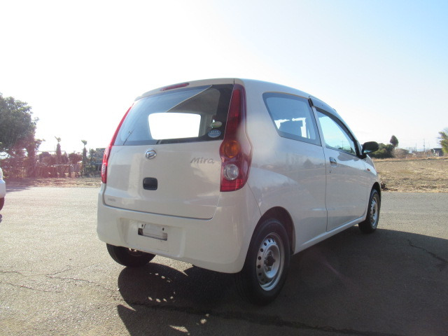 ダイハツ ミラ 3ドア ホワイトMT ダイハツ ミラ TX 5速MT 3ドア バン キーレス の中古車詳細 (39,594km