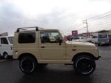 ジムニー ワイルドウインド 4WD 社外バンパーグリル シートカバー