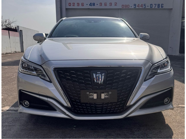 クラウン ハイブリッド 3.5 G エグゼクティブ デジタルインナーミラー