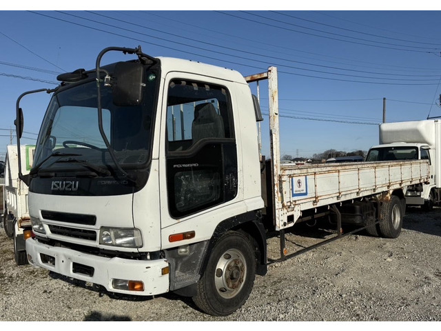 フォワード トラック 最大積載量:4300kg