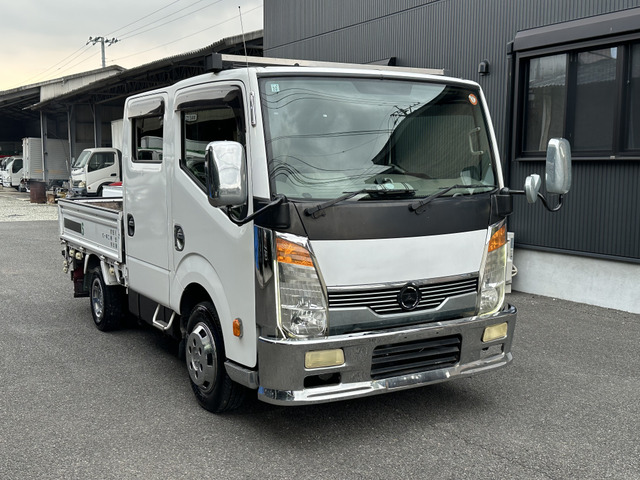 アトラス  ダブルキャブ ディーゼル 5速MT