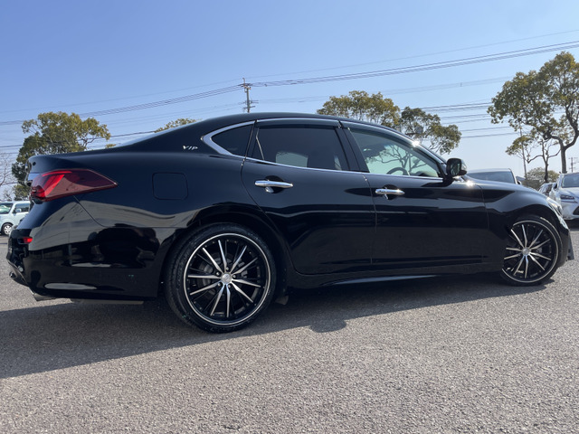 日産 フーガ 2.5 250VIP 全周囲カメラ☆黒革シート☆ナビ地デジ の中古
