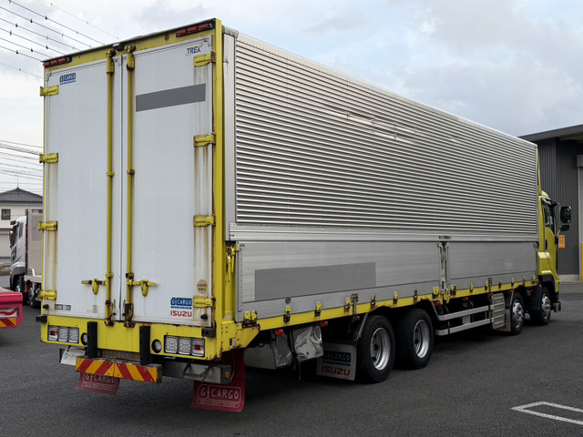 いすゞ ギガ ウィング 日本トレクス製ボデー 積載13700kg の中古車詳細