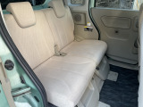 後部座席も広々してます!お問い合わせはTEL06-6430-1230 E-mail cars_genesis2007@yahoo.co.jpまで!!☆