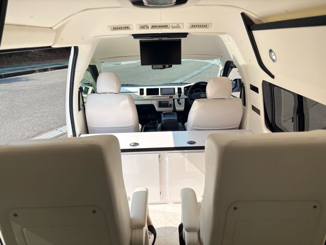トヨタ ハイエースバン キャンピング セカンドハウス社製 の中古車詳細