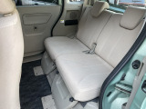☆後部座席の足元も広々してます!お問い合わせはTEL06-6430-1230 E-mail cars_genesis2007@yahoo.co.jpまで!!☆